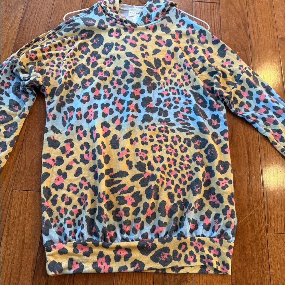 Lovely Melody Multicolor Hoodie Animal Print Shoulder Slit Size Small Boho *NWT*
